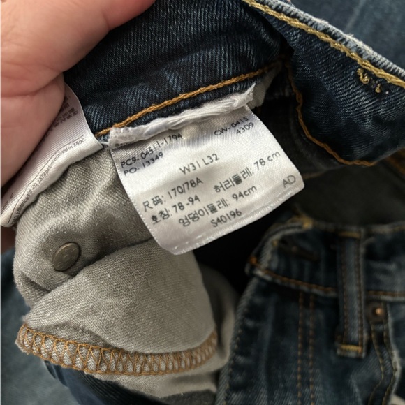 Levi’s 511 Jeans - Picture 2 of 4